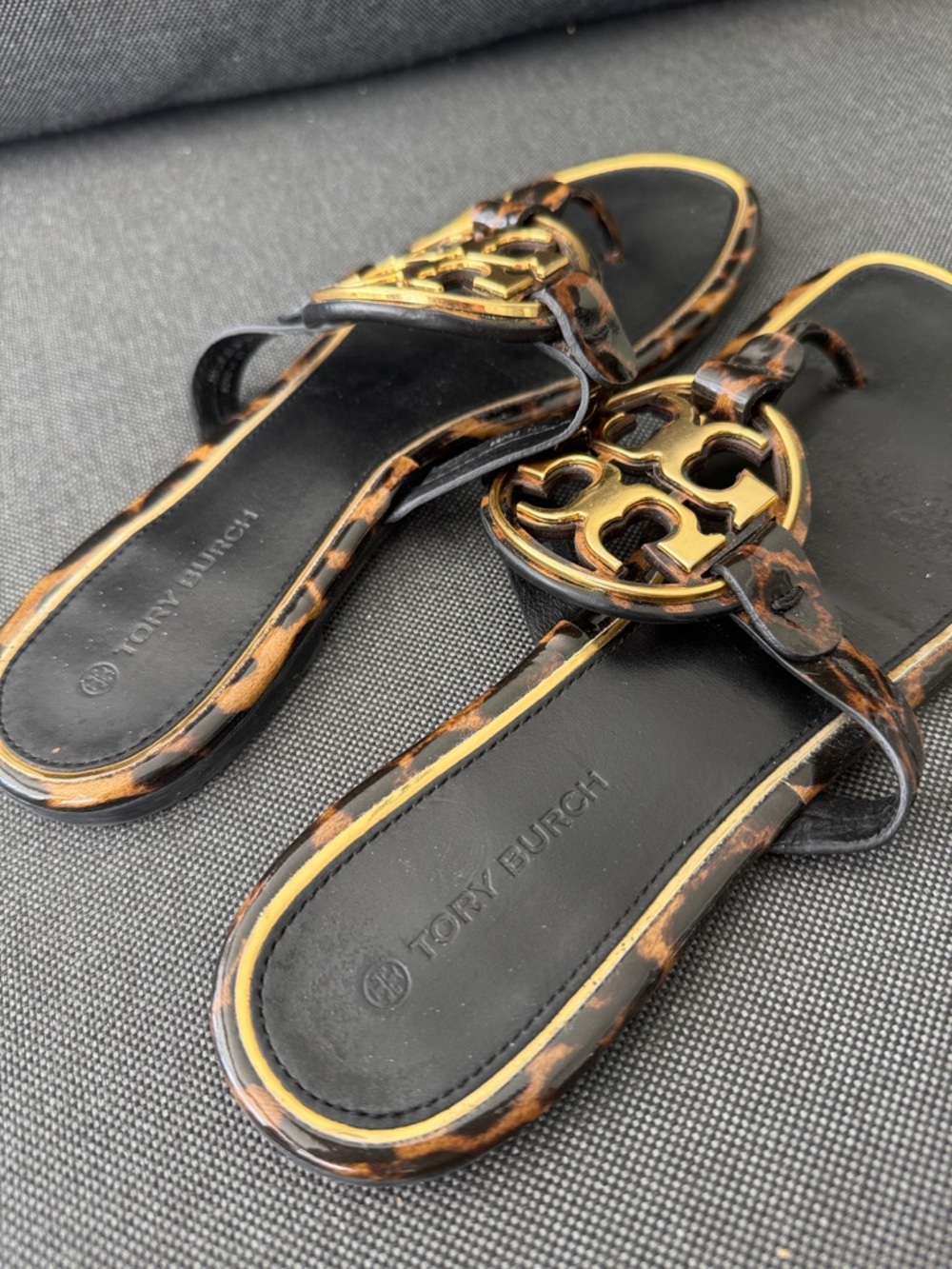 Tory Burch Metal Miller Barbados Leopard Patent Leather Sandal Sz 8.5 Resort - Picture 4 of 7